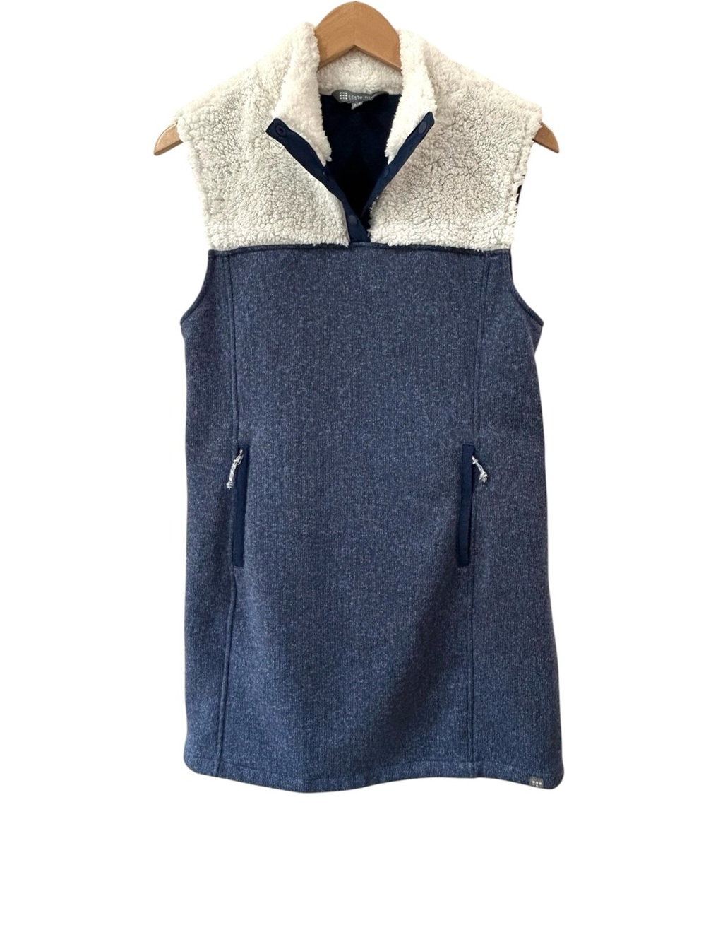 Title Nine Callitrix Fleece Sweater vest Dress M blue Sherpa pockets